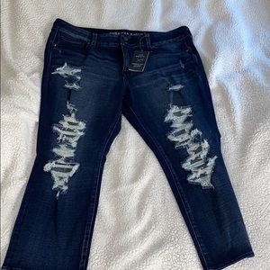 AMERICAN EAGLE CAPRIS